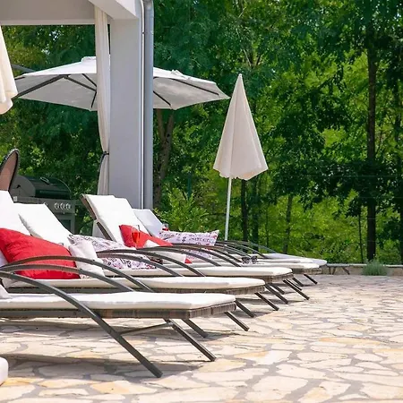 Sofia Holiday home Santalezi